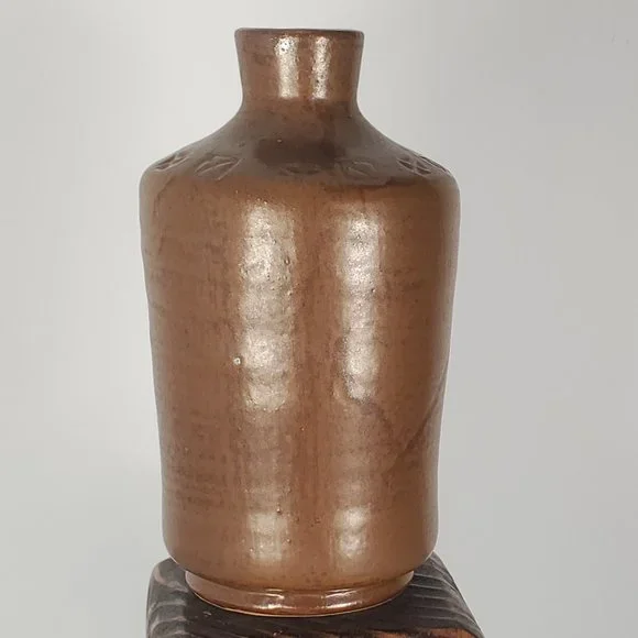Brown Glazed Stoneware Bottle Jar Vase with pattern Made in Japan (Saki) - Picture 3 of 12